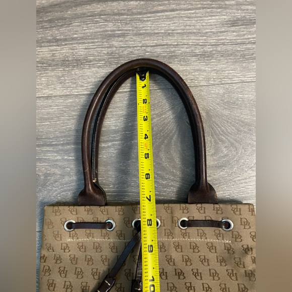 Dooney Bourke Small Tan & Brown Leather Tassel Shoulder Double Round Straps bag - Picture 12 of 16